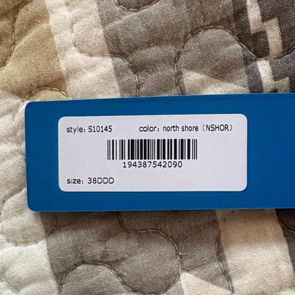 Birdsong Blue White Floral Wrap Bikini Swim Top 38DDd BNWT - Picture 2 of 8